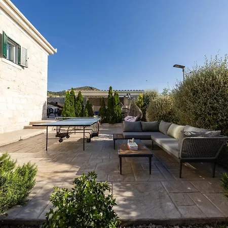 Antico 1934 Villa